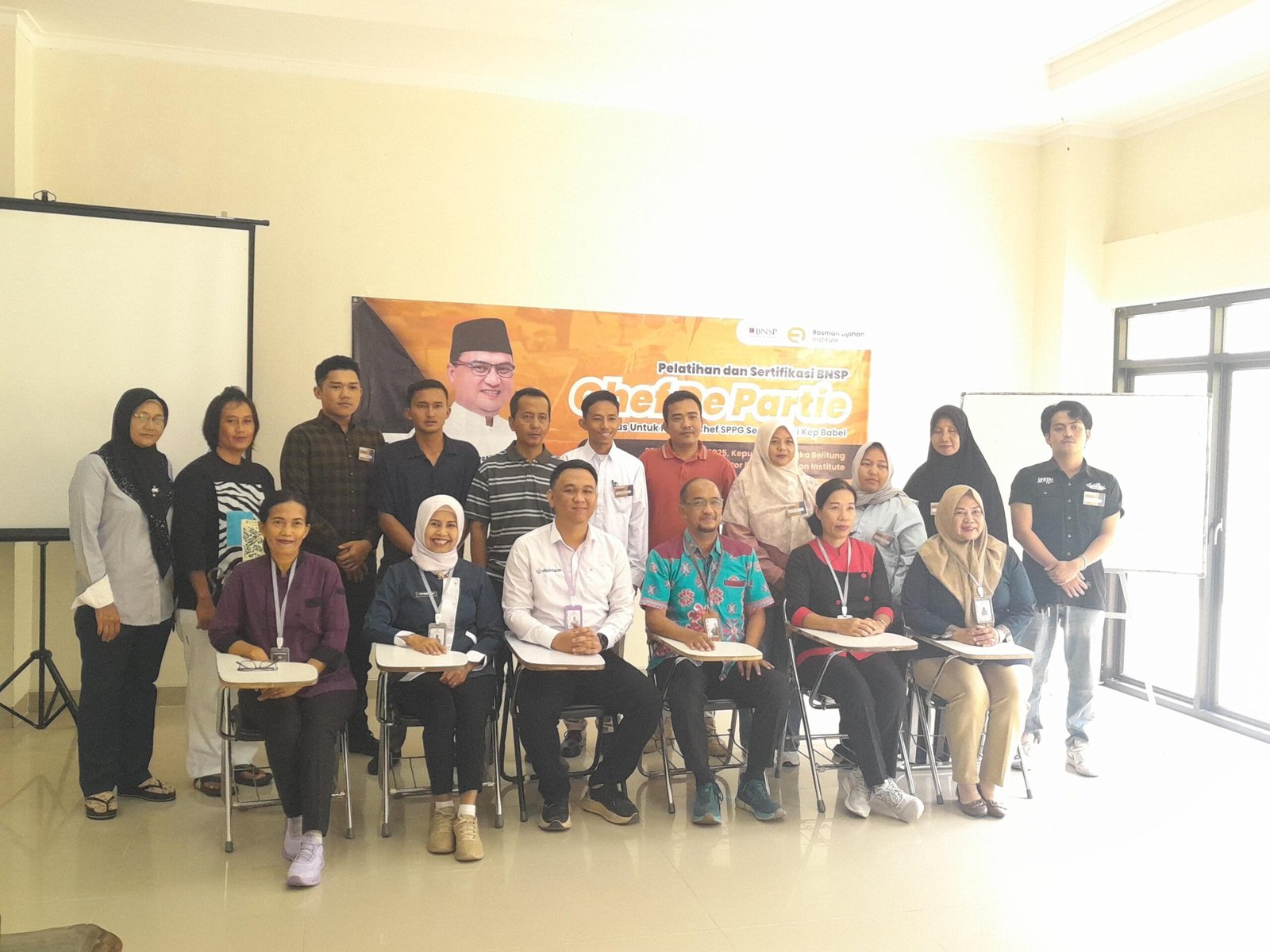 Rosman Djohan Institute bekerja sama dengan Dipintarin Gelar Pelatihan dan Sertifikasi Chef MBG Pertama di Bangka Belitung