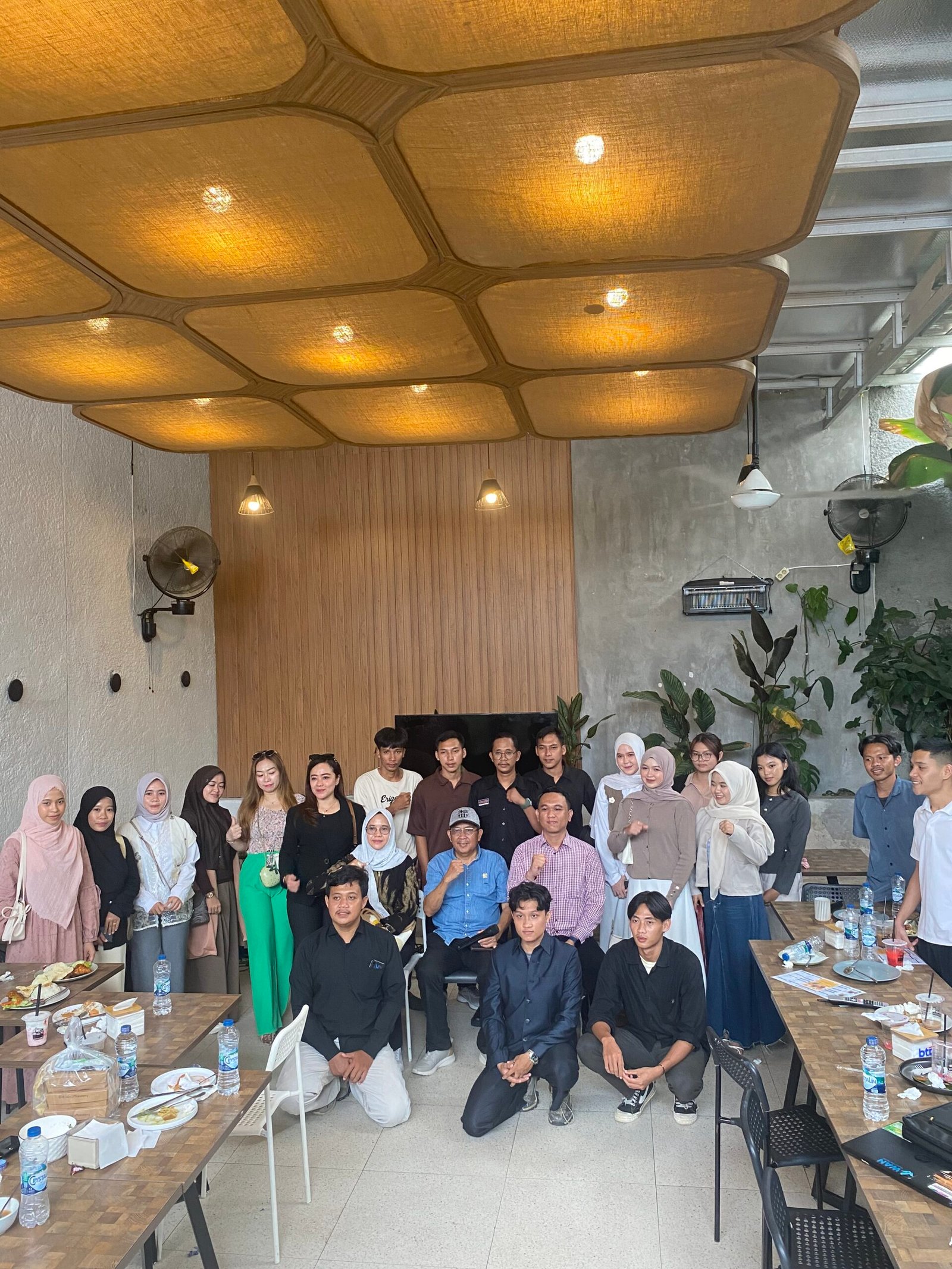 Dipintarin Fasilitasi Generasi Muda Sampaikan Aspirasi ke Ust. Zuhri, Anggota DPD RI